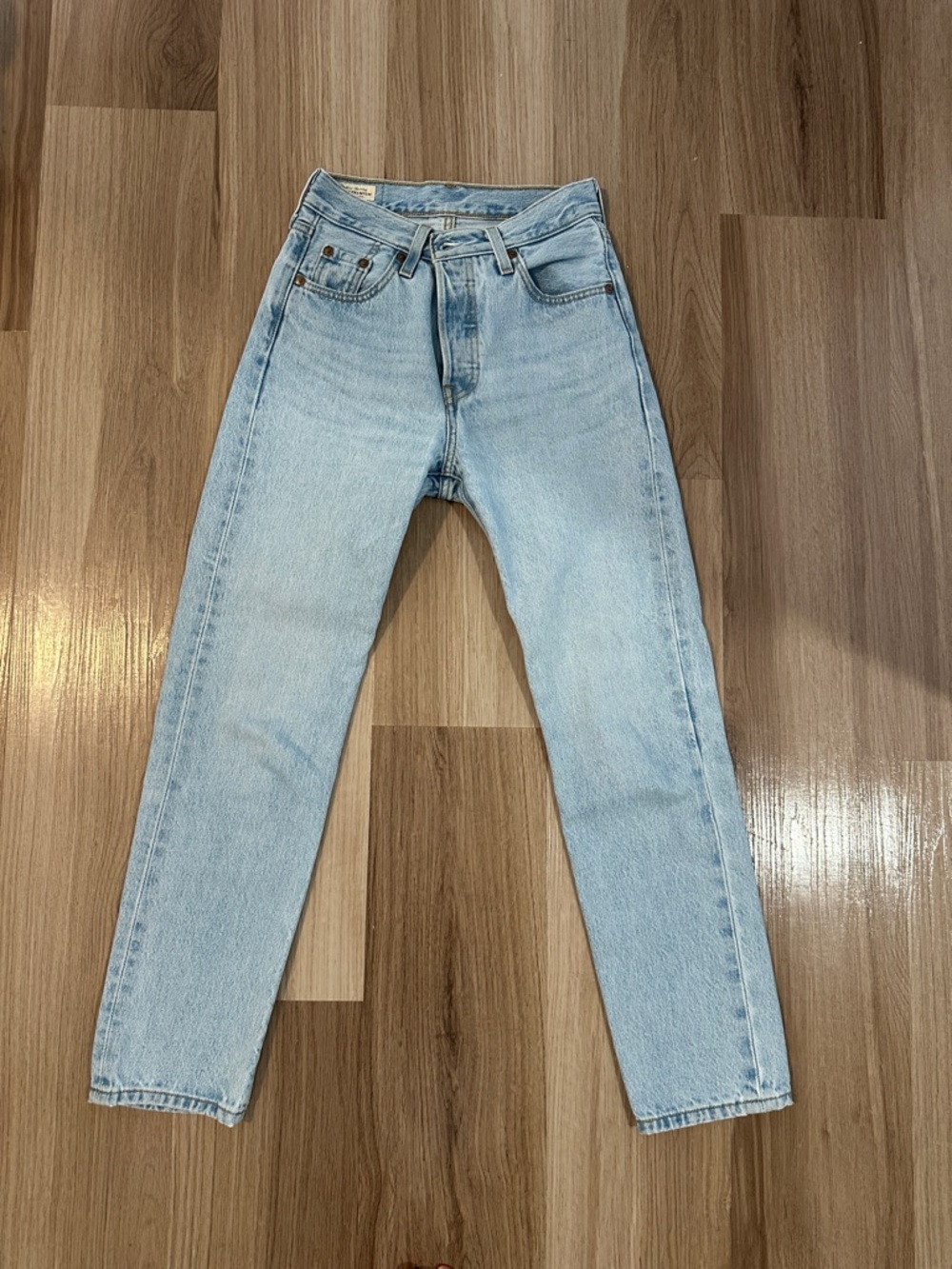 Levi’s 501 Cropped Jeans - Picture 1 of 5